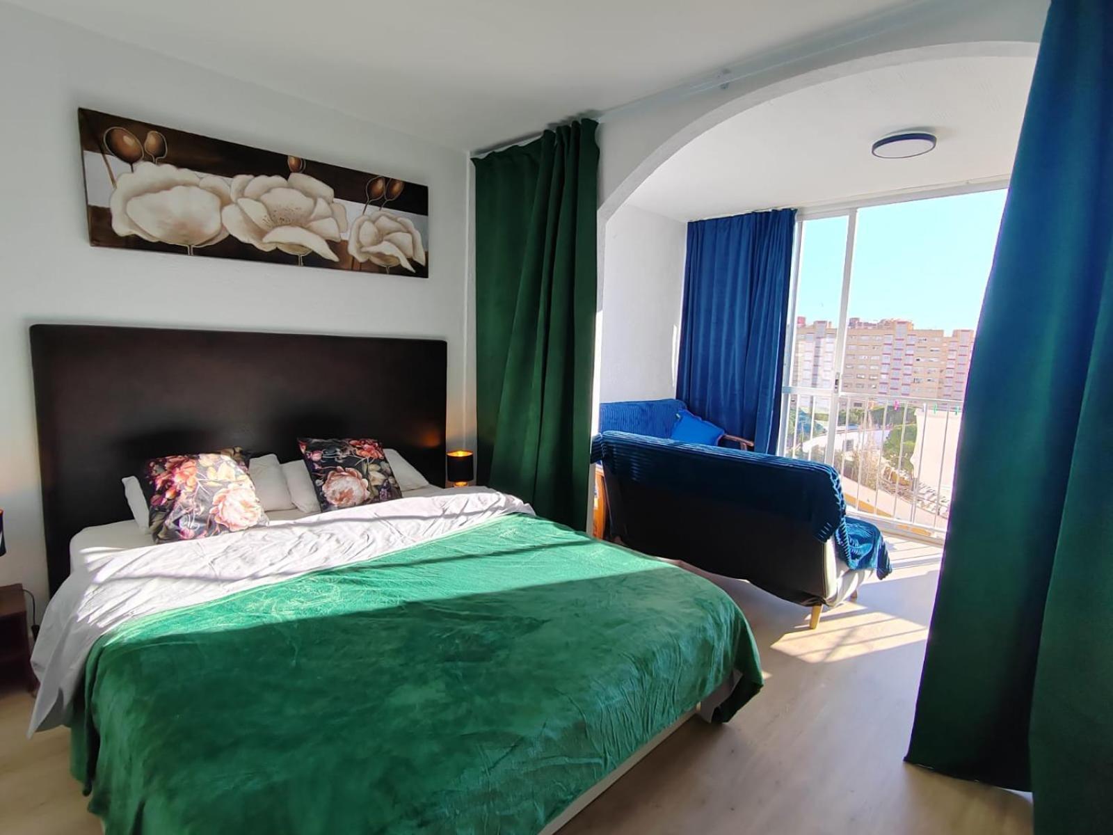 Apartment-Studio With View M&M Benidorm Buitenkant foto