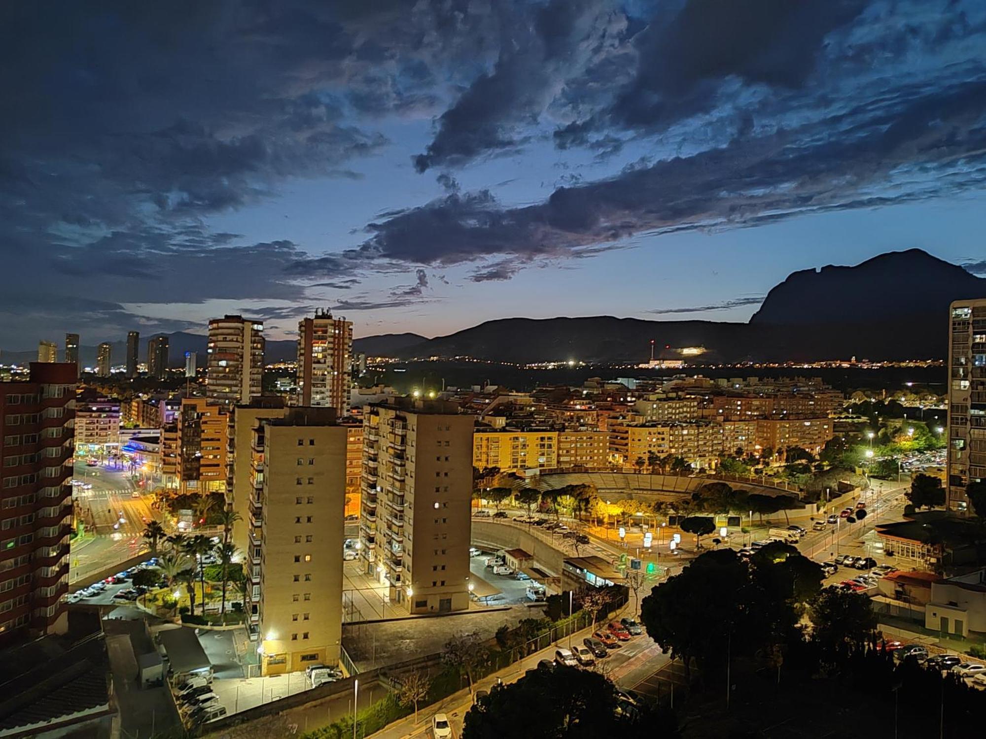Apartment-Studio With View M&M Benidorm Buitenkant foto